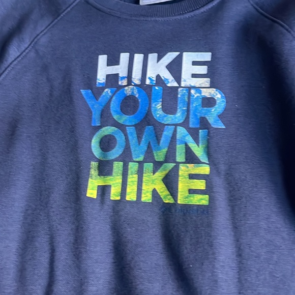 Columbia sweatshirt like new - Picture 2 of 5